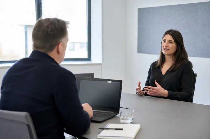 Interviewer and candidate in a structured interview